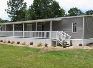 136 Honeysucker Rd, HARDEEVILLE, SC 29927