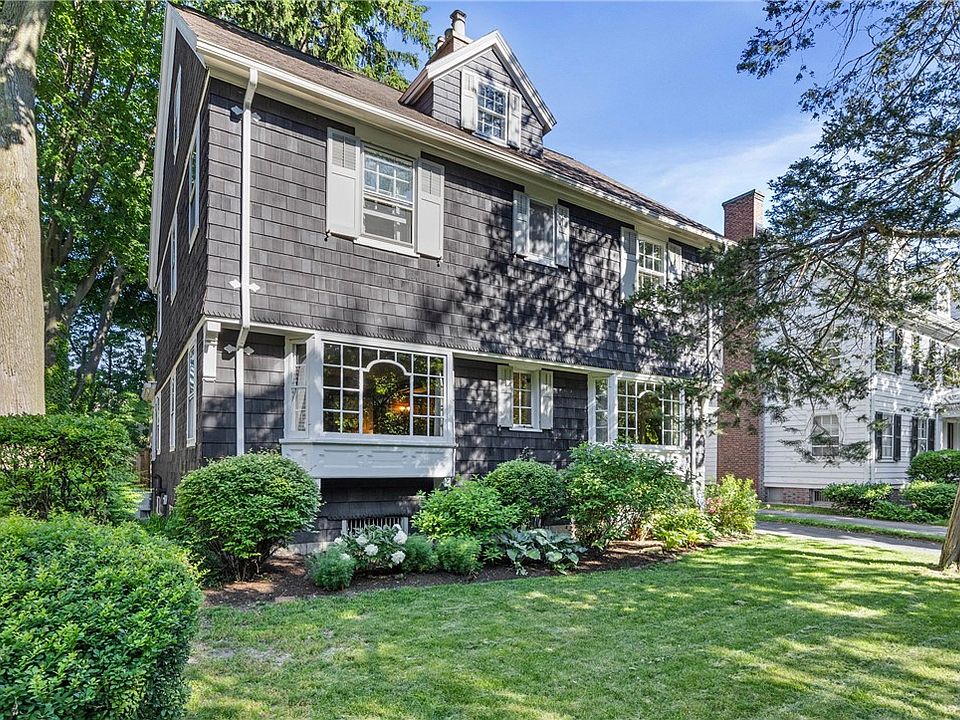 1st image of 83 Berkeley St
