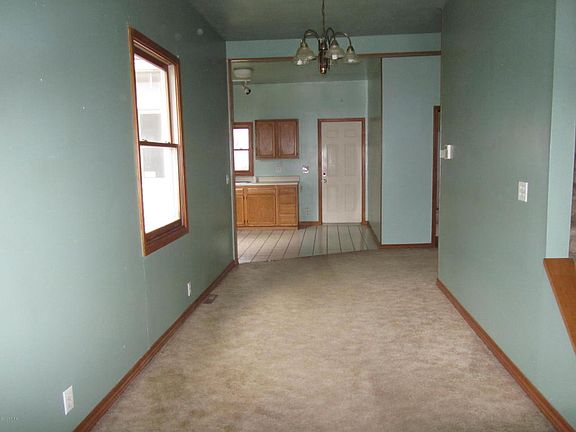 3rd image of 26 Seivour Ave