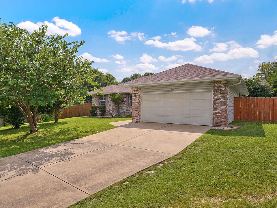 1st image of 1403 Windsor Court