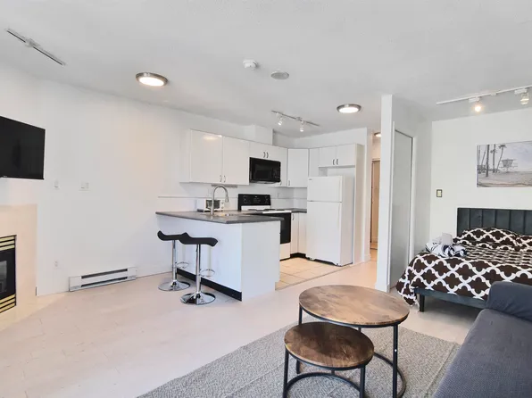 939 Homer St #2801, Vancouver, BC V6B 2W6