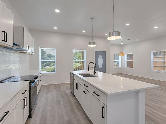 3rd image of 1515 Morrell Ave