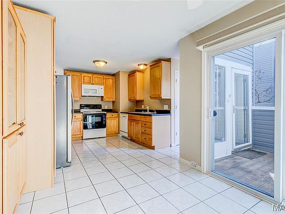 5th image of 1015 Fairways Dr