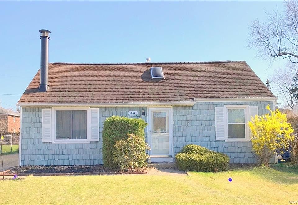 1st image of 44 Wisteria Ave