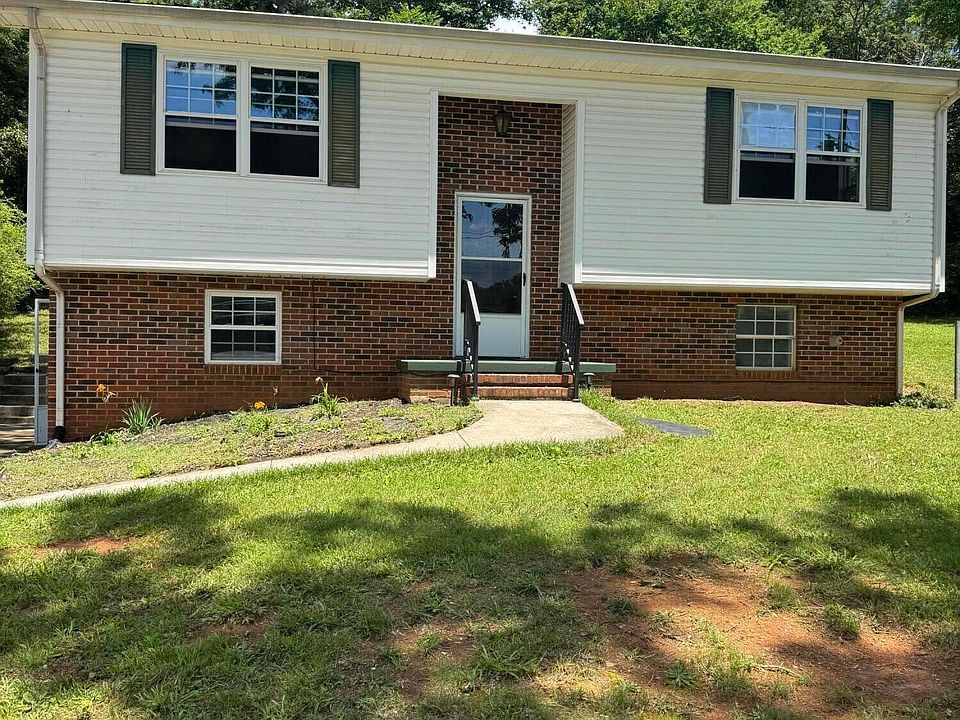1st image of 520 Crystal Springs Rd