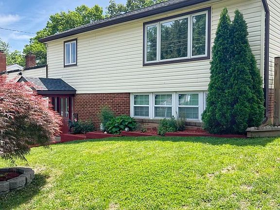 3rd image of 1613 Frances Dr