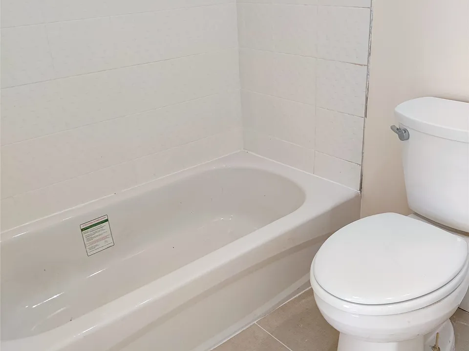 11 Avenue A #5