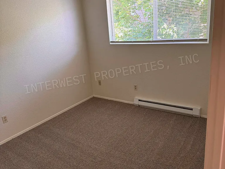 16705 NE Halsey St #108 — Photo 16