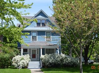 1104 Lake Ave, Wilmette, IL