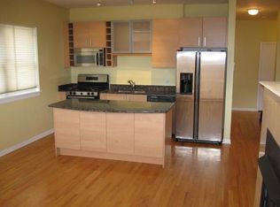 4646 N Beacon St APT 102, Chicago, IL 60640