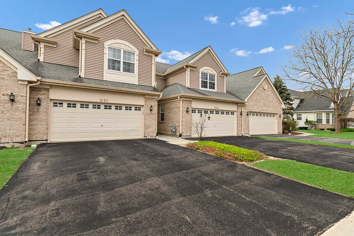Building Photo - 1263 Tamarack Dr