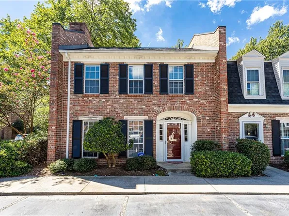 1 Spinning House Pl NW, Atlanta, GA 30318