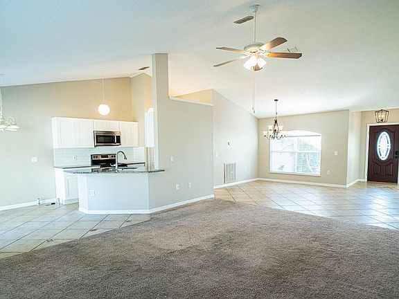 3rd image of 2815 Arbour Trail Ct