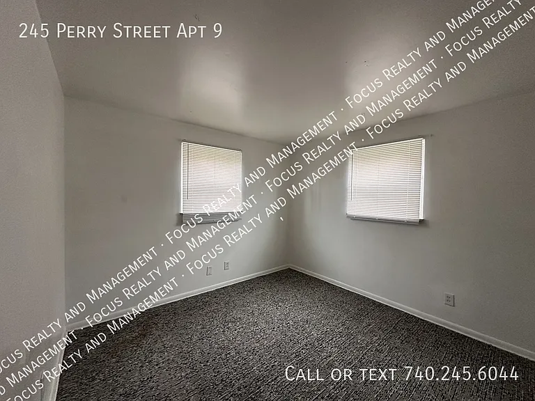 245 Perry St #9 — Photo 6