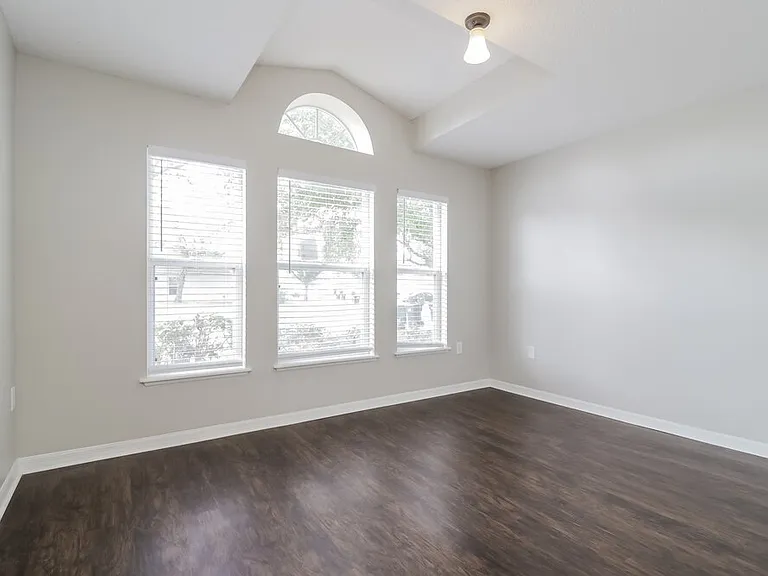 12503 Woodbury Cove Dr — Photo 13
