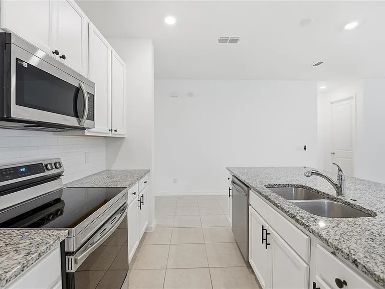 6550 Barnstorm Way — Photo 17