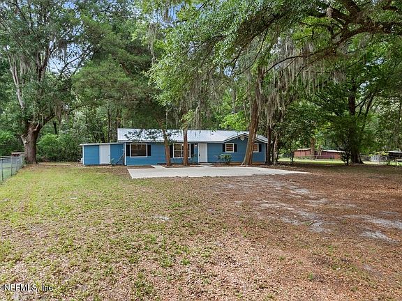 2nd image of 110 KAREN Drive