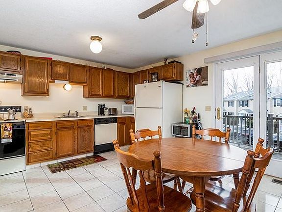 5th image of 47 Morgan Ave APT 67