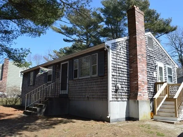 17 Nickerson St, Plymouth, MA 02360