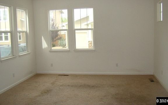 3rd image of 1297 Woodside Ln