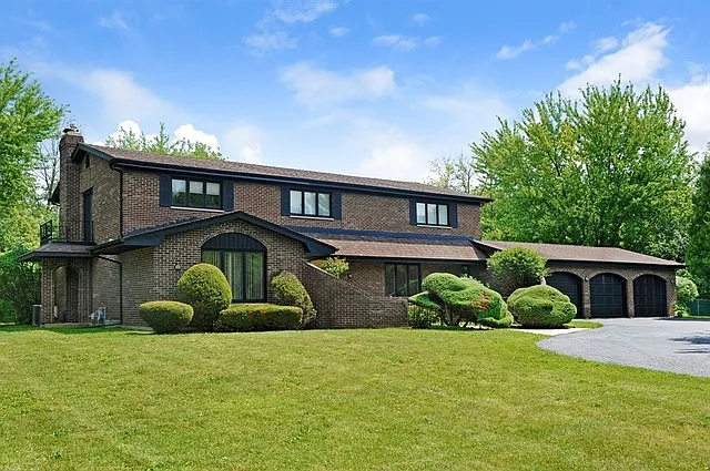 2675 Ridge Rd photo 1