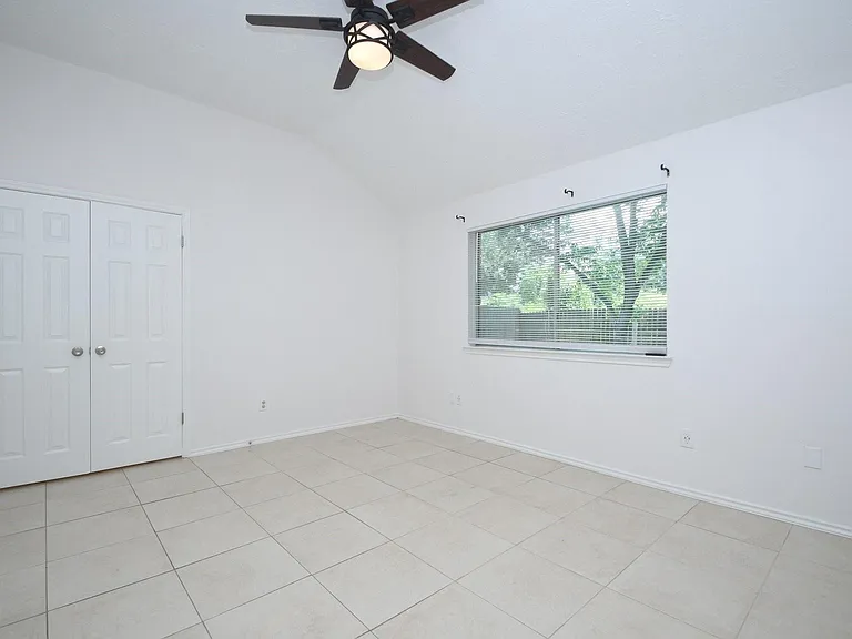 2303 Old Dixie Dr — Photo 28