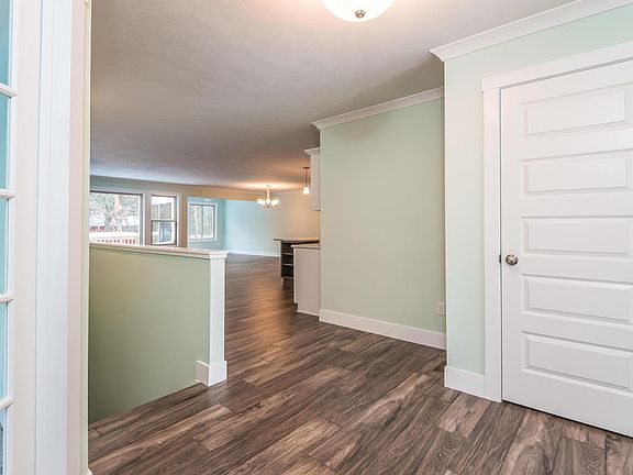 3rd image of 961 S Sandalwood Cir #53