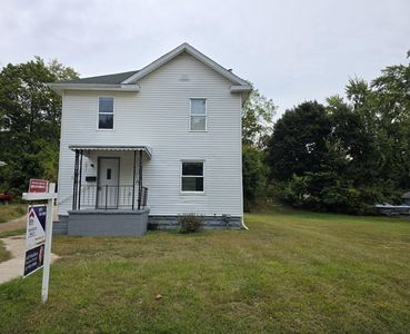 1211 S Jackson St, Jackson, MI, 49203