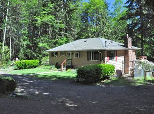 8095 Sportsman Club Rd NE, Bainbridge Island, WA 98110