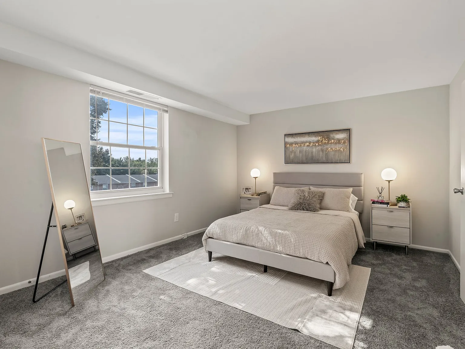 Rushwood Apartments — Photo 4