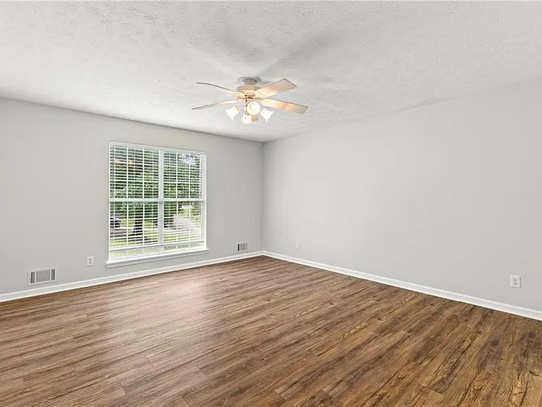6360 Mountain View Trl — Photo 13