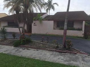 9225 SW 9th Ter, Miami, FL 33174