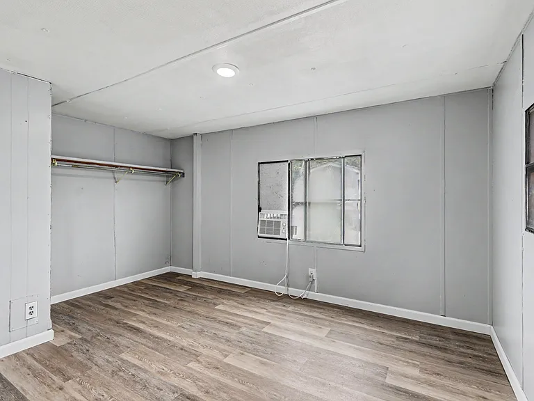 2751 Malvern Ave #35 — Photo 5