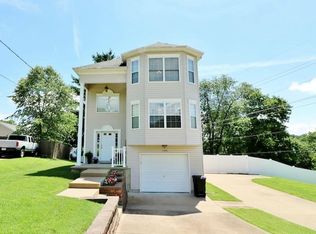 1106 Ellen Dr, Imperial, MO 63052