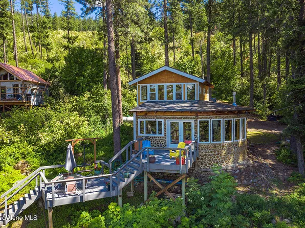 812 Pine Cove Rd, Bayview, ID 83803