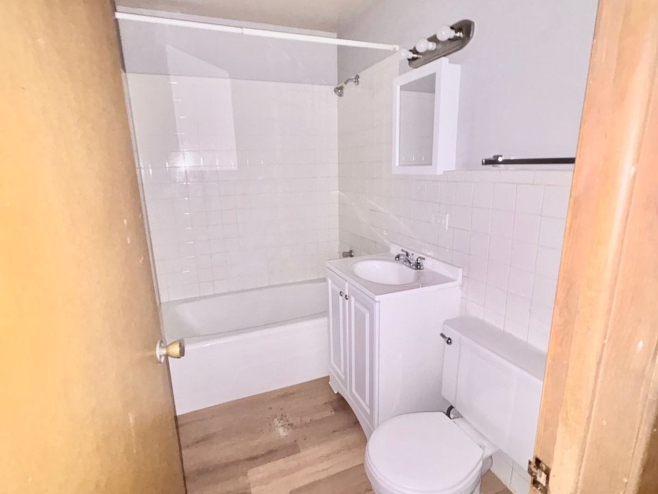 2nd image of 705 Grand Ave APT 103