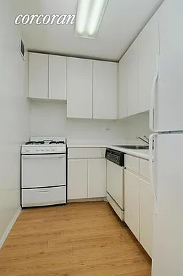 Rented by Vivaldi Real Estate | media 14