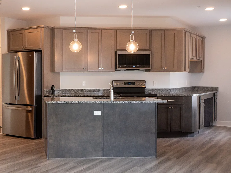 50 N Duke St #401