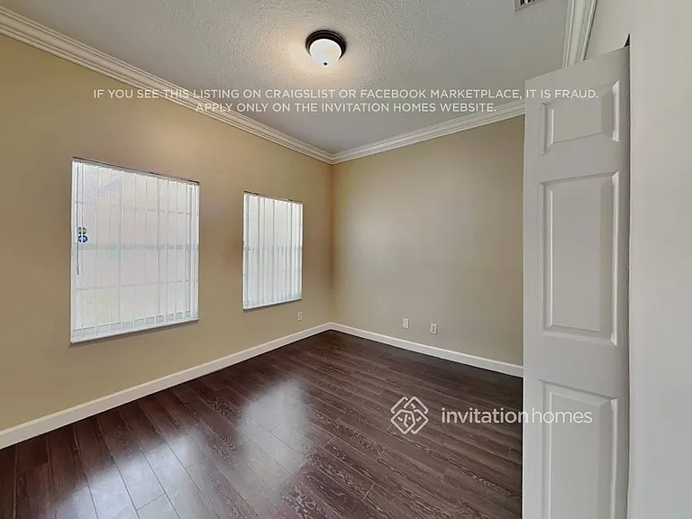 12710 SW 53rd St — Photo 10