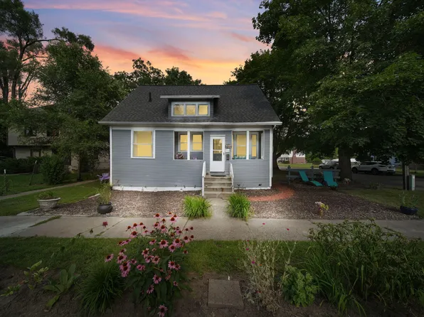 1717 Carl Breeding Way, Jackson, MI 49203