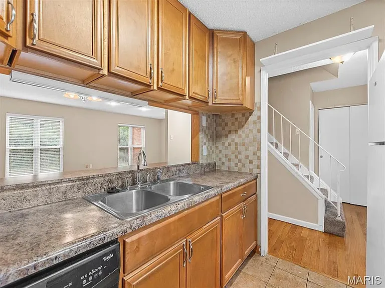 10473 Corbeil Dr — Photo 4
