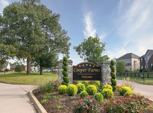 10709 Black Walnut Blvd, Louisville, KY 40229