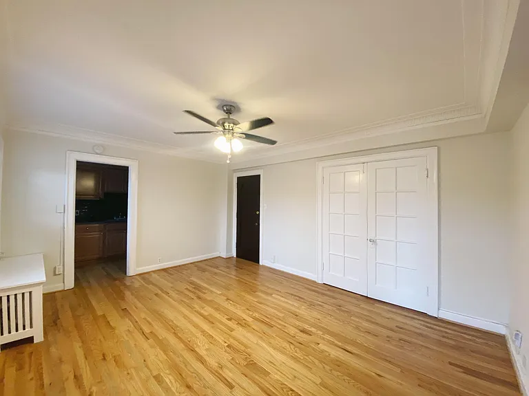 06 Living Room