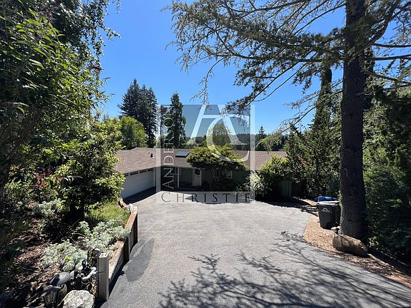 3rd image of 310 Sherman Dr