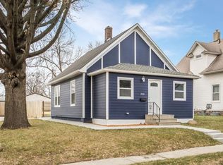 2326 E 13th St, Des Moines, IA 50316