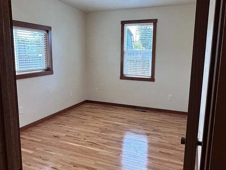 1776 Lime Ave — Photo 22