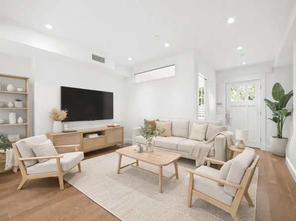 5815 Highbury St, Vancouver, BC V6N 4H3