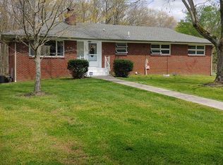 1003 Sycamore Dr, Manchester, TN 37355