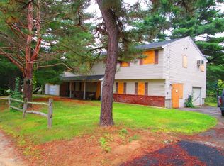 28 Hayward Ln, Millbury, MA 01527