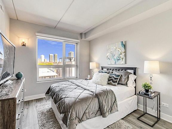 5th image of 1200 N Wells St #607